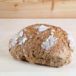 Schüttelbrot zu Wein und Käse